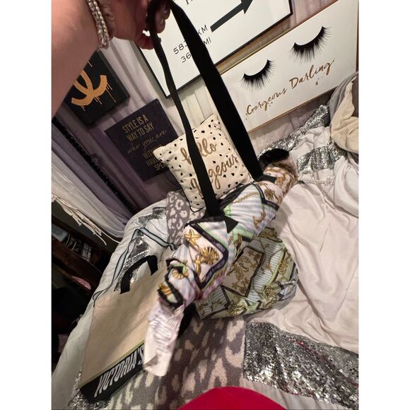 Vintage Victoria’s Secret VS , cooler bag/Pocketbook/tote & packable blanket - Picture 12 of 12